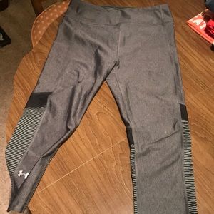 Under Armour capris